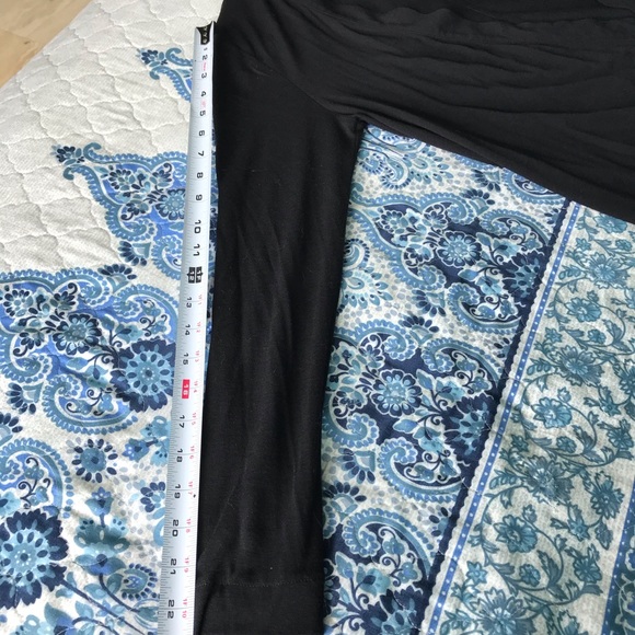 Ann Taylor Top - Picture 9 of 9